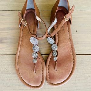 ANTONIO MELANI // diamond strap sandals